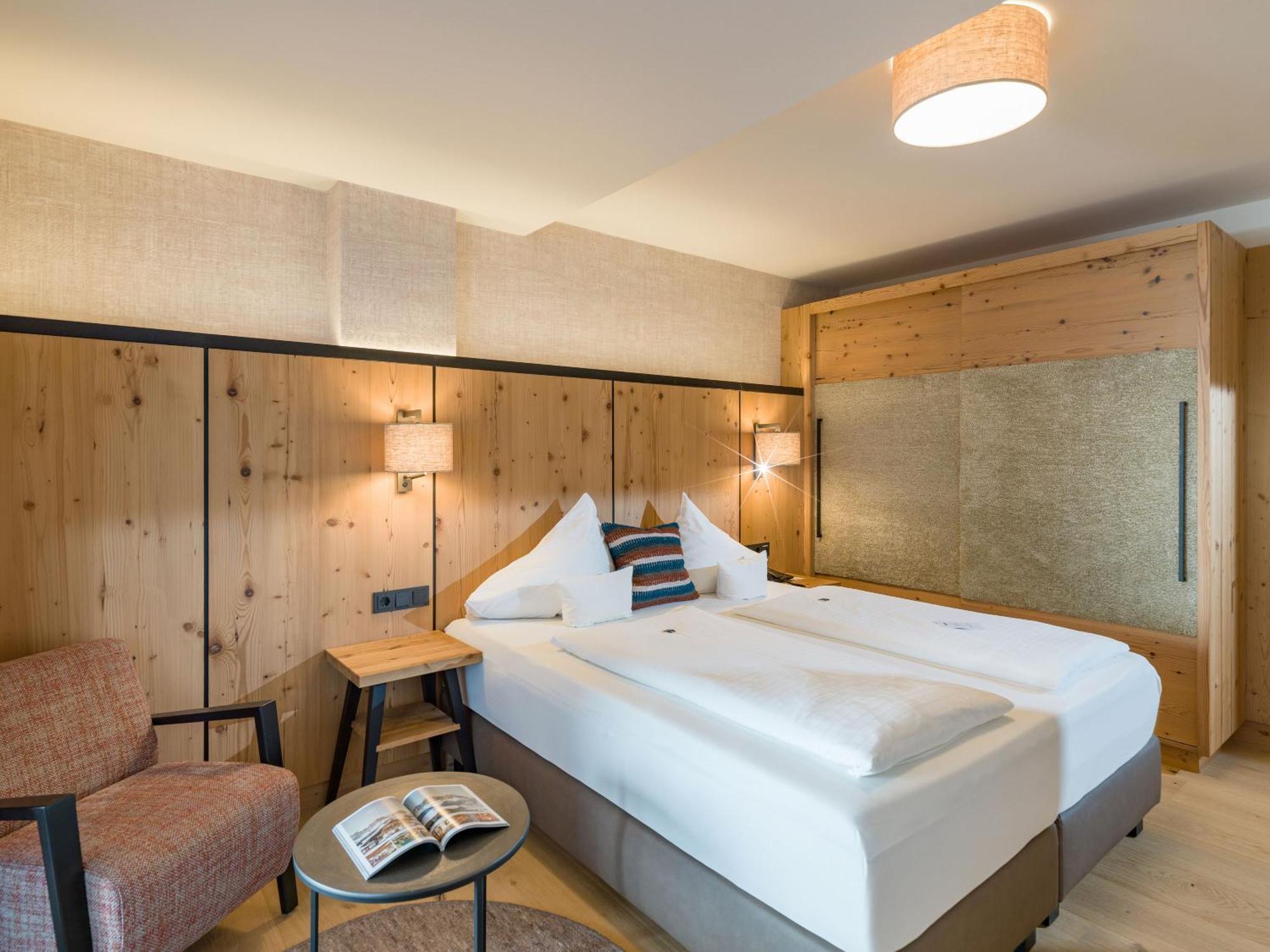 Hotel & Sonne 4 Sterne Superior Kirchberg in Tirol