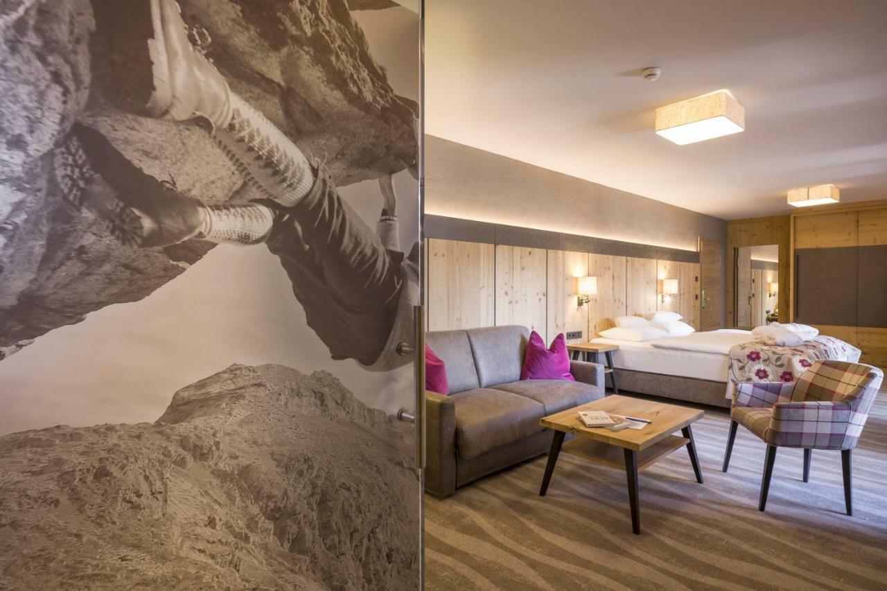 & Sonne 4 Sterne Superior Hotel Kirchberg in Tirol